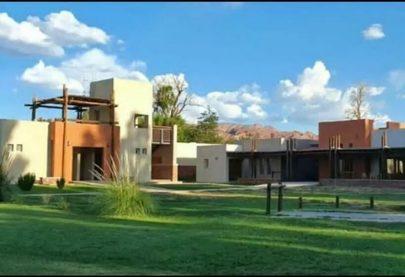 ユースホステル Celestino Posta Andina