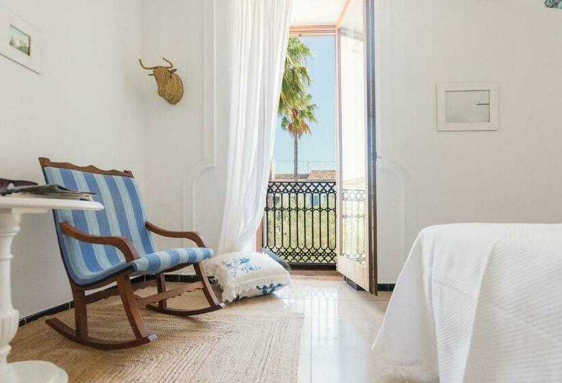 تختخواب و صبحانه Petit Hotel Petra Rentallorca