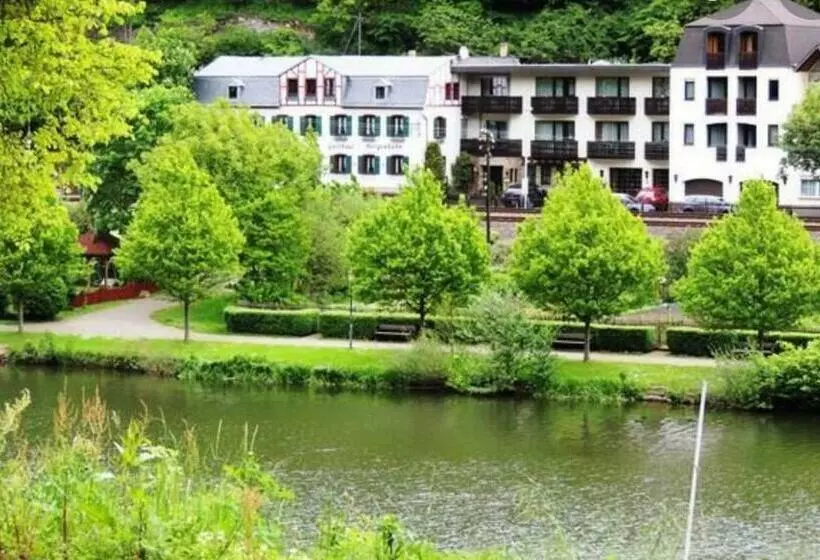 تختخواب و صبحانه Und Restaurant Balduin
