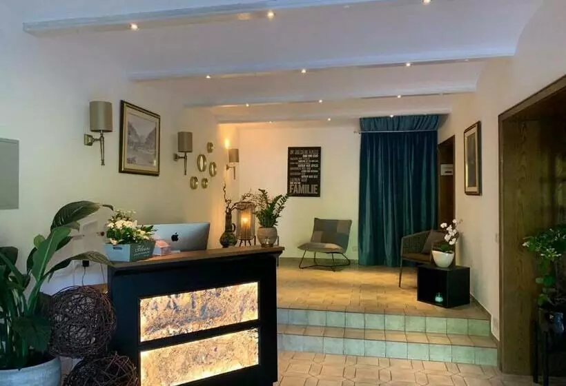 تختخواب و صبحانه Und Restaurant Balduin