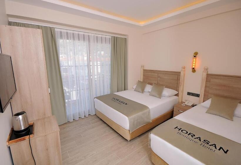 Hotel çeşme Horasan