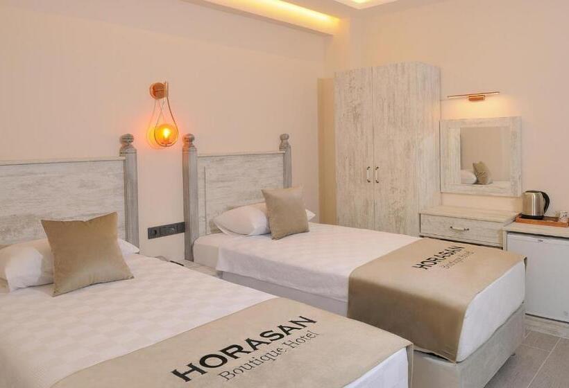 Hotel çeşme Horasan