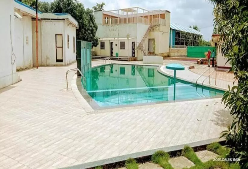 Hotelli Turning Point Resort