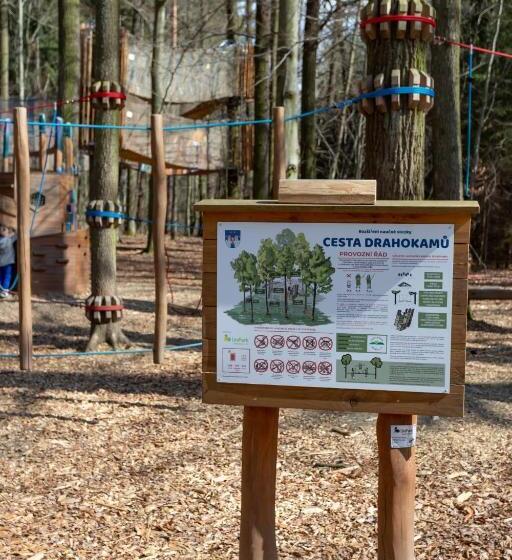 ペンション Penzion živec   Restaurace A Ubytování