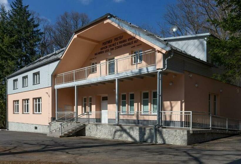 ペンション Penzion živec   Restaurace A Ubytování