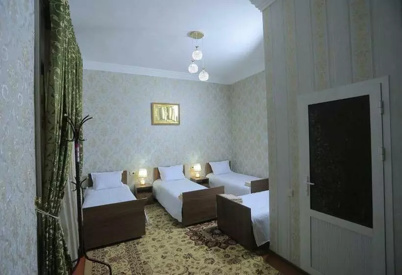 ペンション Royal Lux Guest House