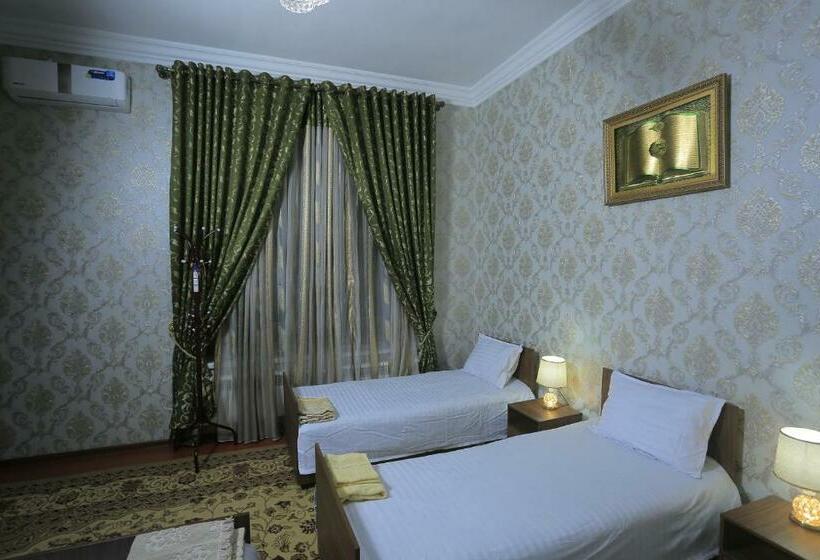 Pensão Royal Lux Guest House