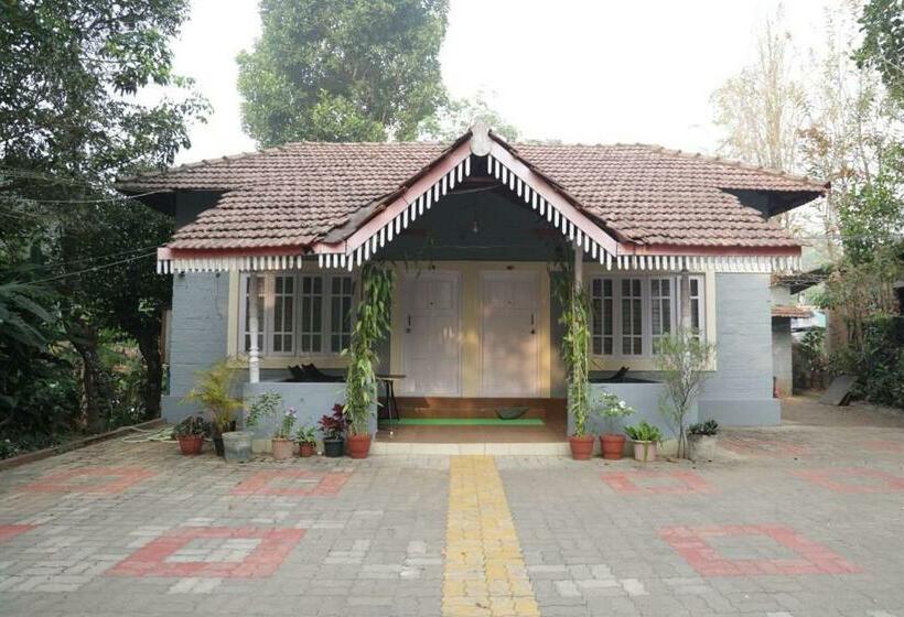 Resort Whispering Woods By Aura Hospitality