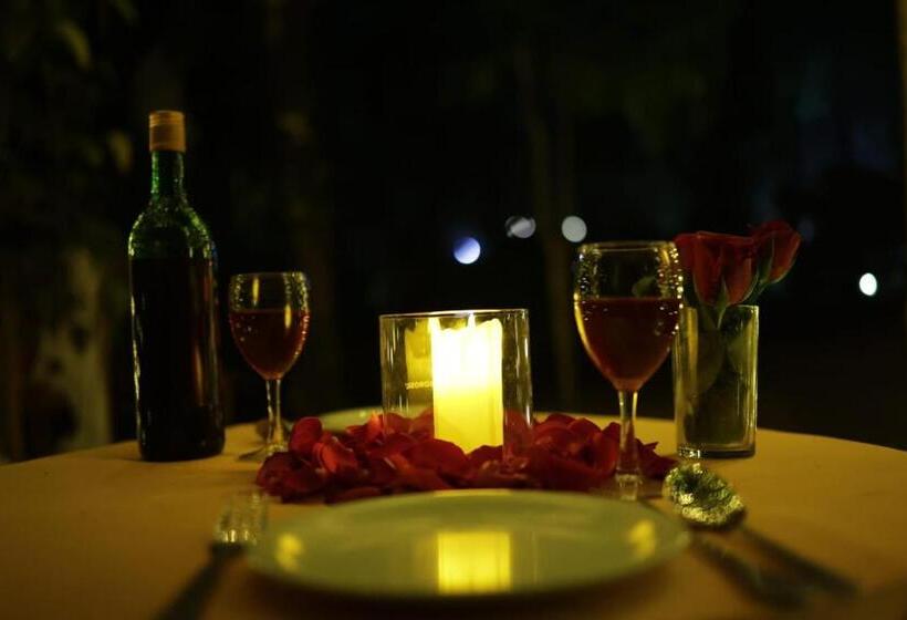 Resort Whispering Woods By Aura Hospitality