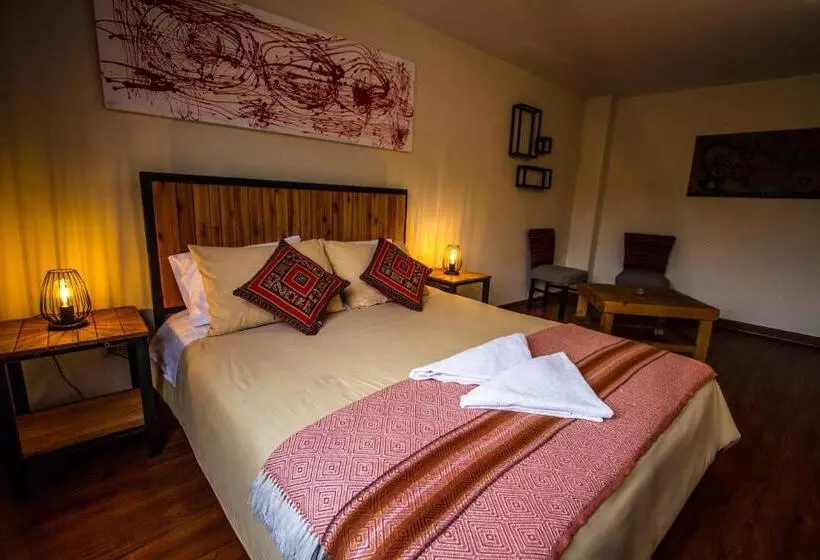 هتل Iskay Boutique Hostel