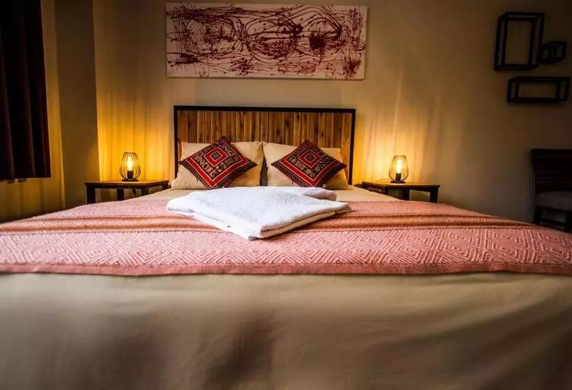 هتل Iskay Boutique Hostel