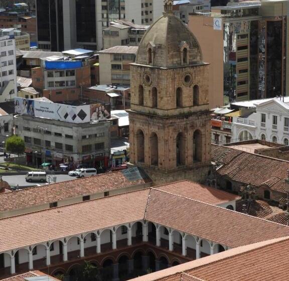 هتل Iskay Boutique Hostel