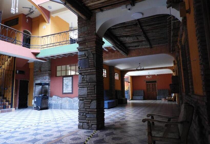 هتل Iskay Boutique Hostel