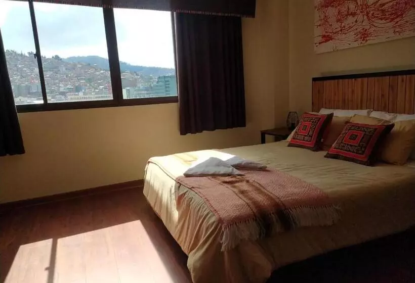 هتل Iskay Boutique Hostel