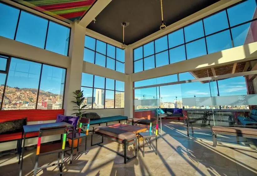 هتل Iskay Boutique Hostel