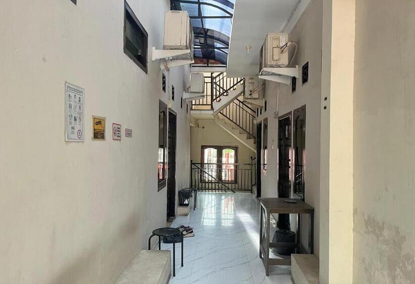 Hotel Steze Guesthouse Syariah Mendalo