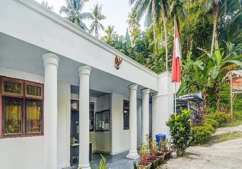 فندق Oyo Homes 91118 Homesstay Desa Wisata Budo