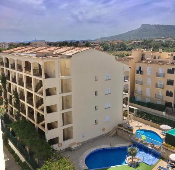 Sol Y Mar Apartments