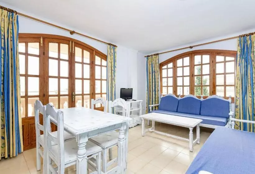 Sol Y Mar Apartments