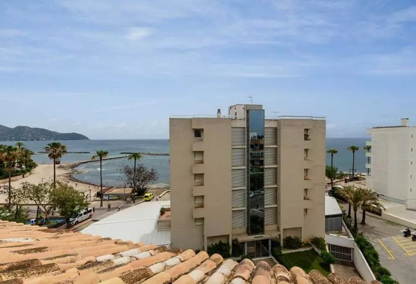 Sol Y Mar Apartments