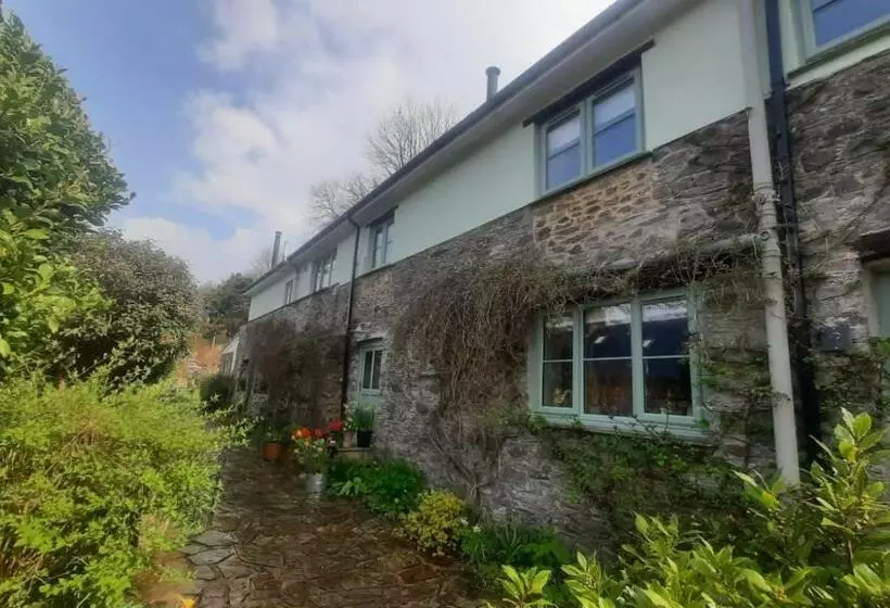 Bed and Breakfast 2 Mill Cottages