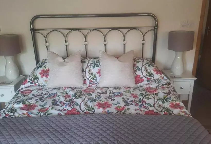 Bed and Breakfast 2 Mill Cottages