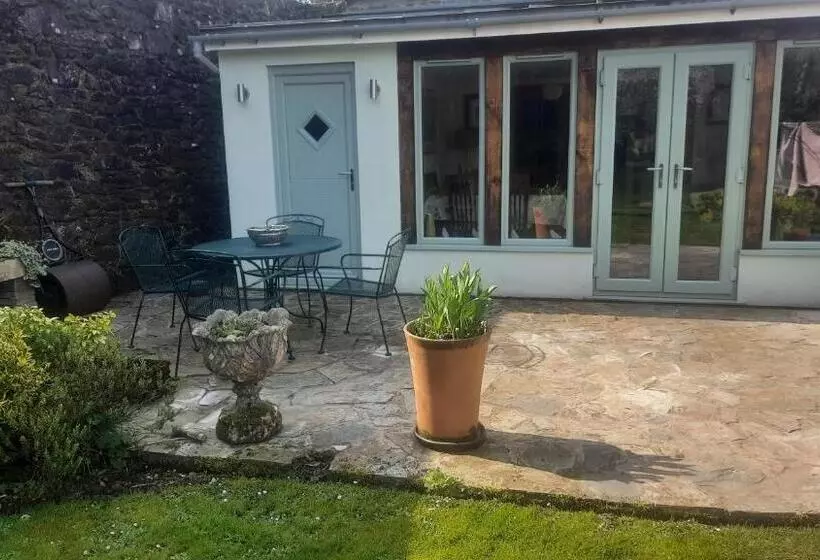 Bed and Breakfast 2 Mill Cottages