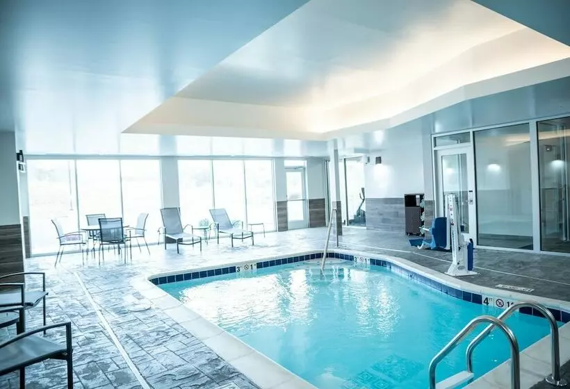 هتل Fairfield By Marriott Inn & Suites Kingsport