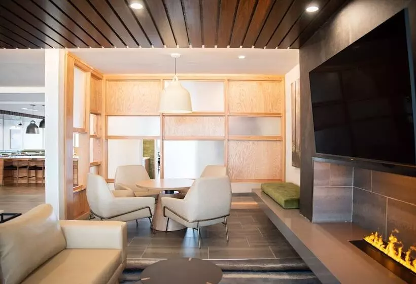 هتل Fairfield By Marriott Inn & Suites Kingsport