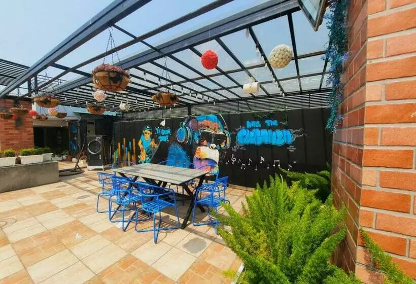 ホテル The Eleganza