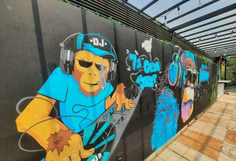 ホテル The Eleganza