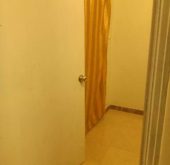 پانسیون Gulshan Inn Couple Guest House