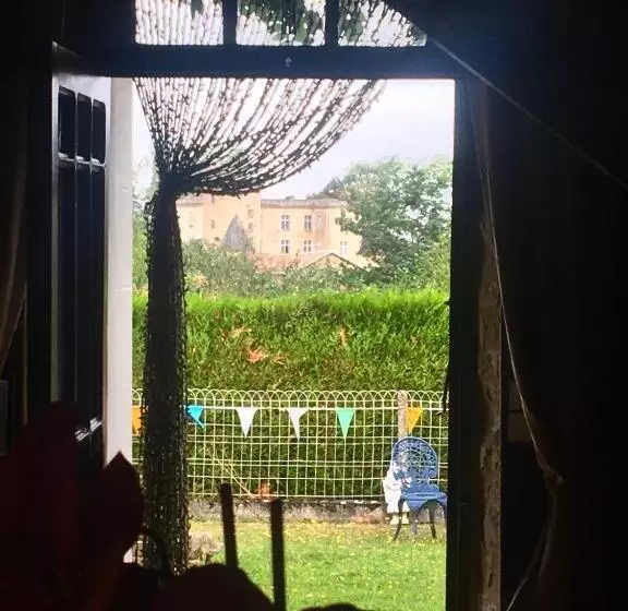 Aamiaismajoitus (B&B) Maison Blanche De Hudson