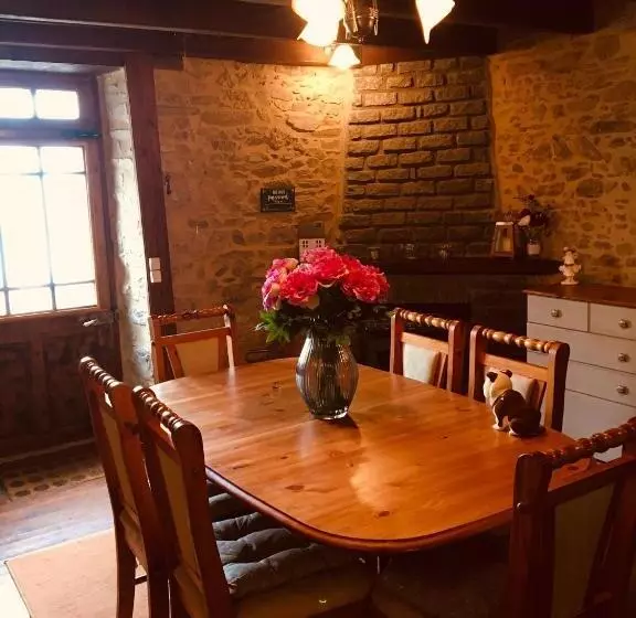 Aamiaismajoitus (B&B) Maison Blanche De Hudson