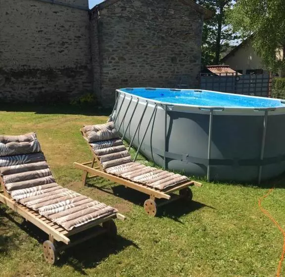 Aamiaismajoitus (B&B) Maison Blanche De Hudson