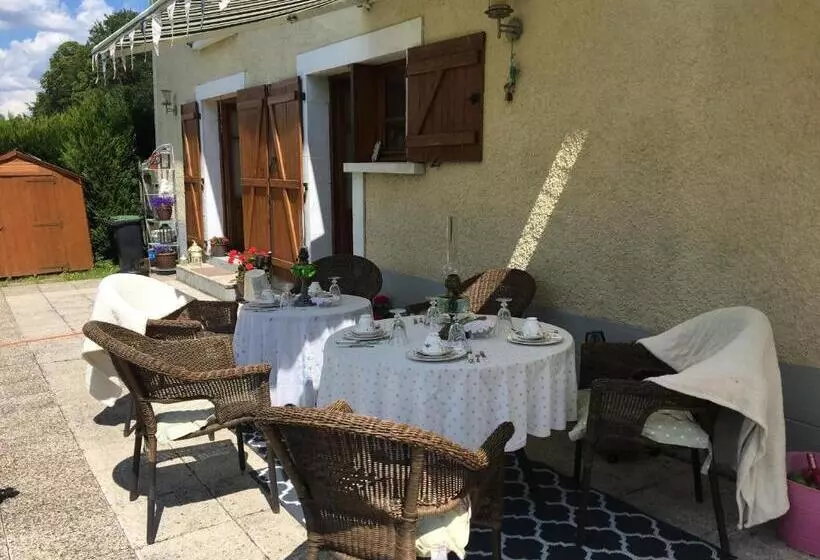 Aamiaismajoitus (B&B) Maison Blanche De Hudson