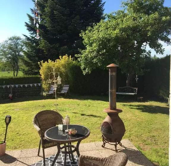 Aamiaismajoitus (B&B) Maison Blanche De Hudson