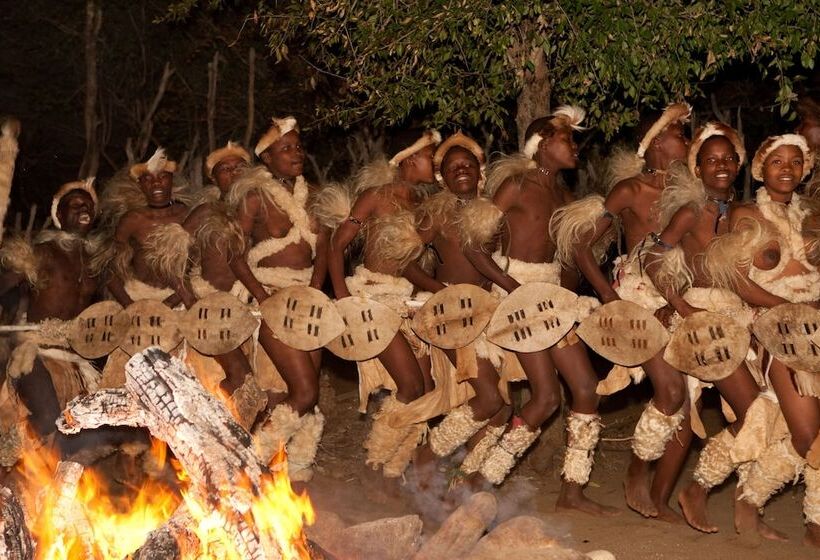 Amakhosi Safari Lodge And Spa