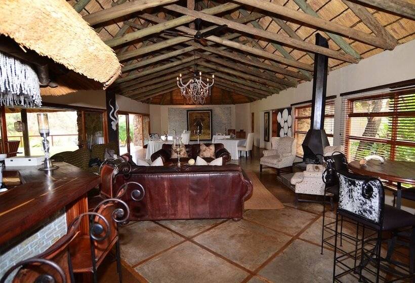 Amakhosi Safari Lodge And Spa