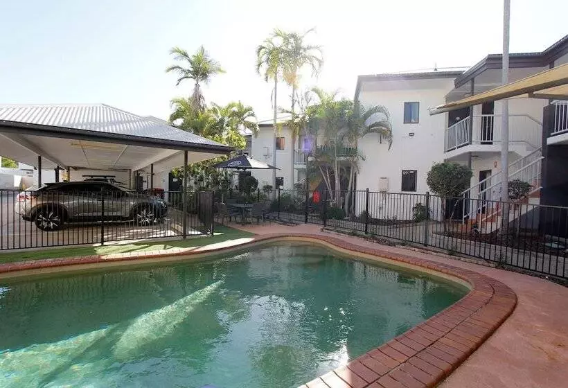 Coffee House Apartment Motel