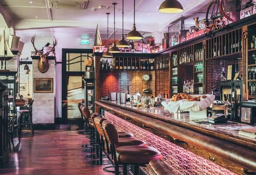 هتل Art Deco Masonic