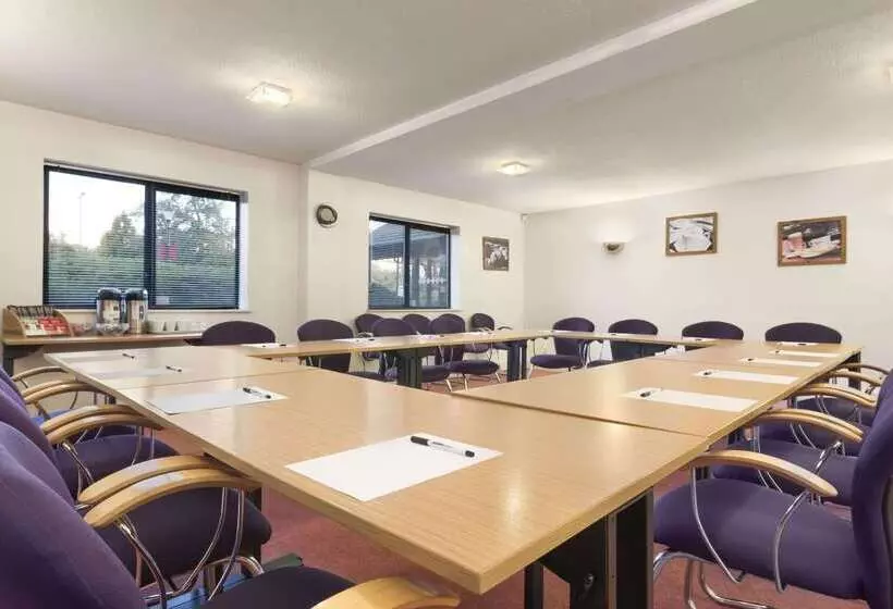 Hotel Days Inn Chesterfield Tibshelf