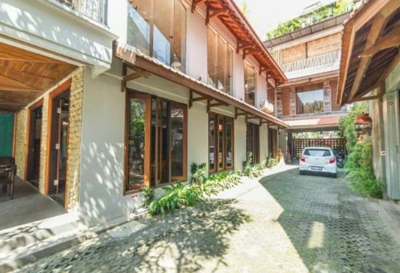 Отель D'fresh Guesthouse