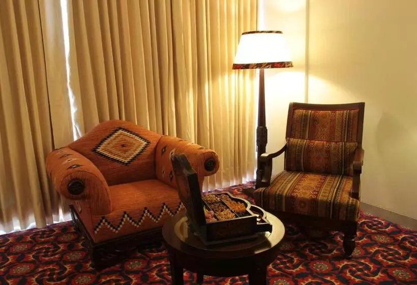 هتل Dushanbe Serena