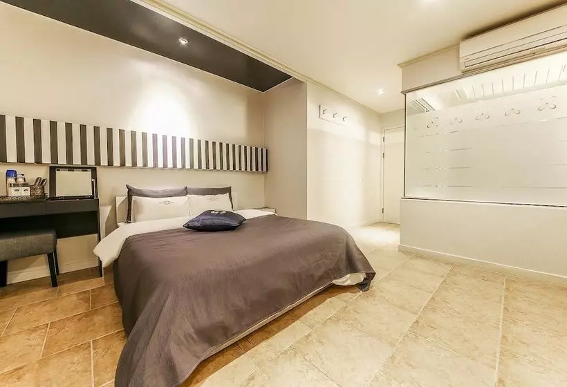 ホテル Gstay Praha