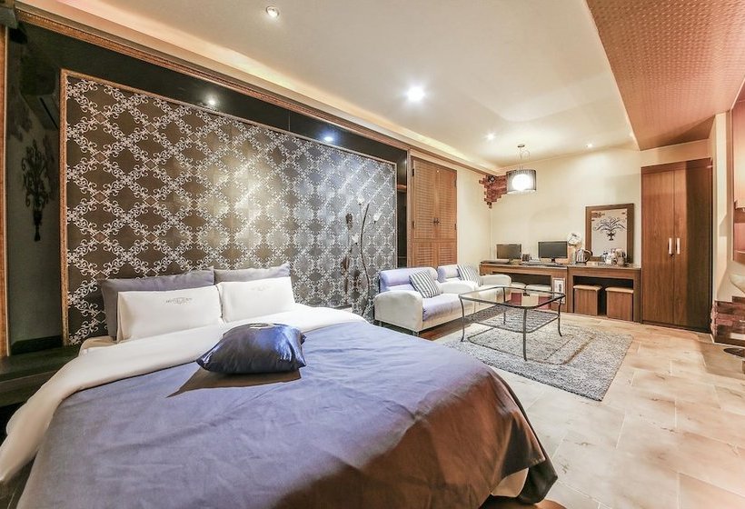 Отель Gstay Praha