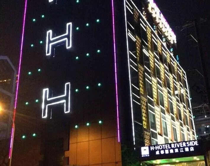 H Hotel Riverside