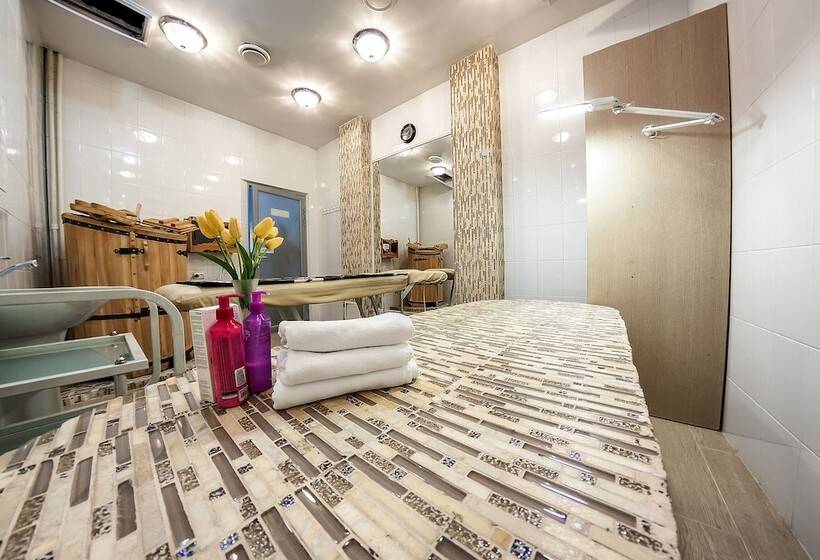 בית מלון כפרי Lime