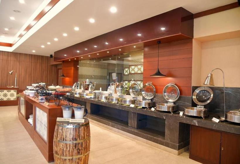 هتل Madhuban Highlands