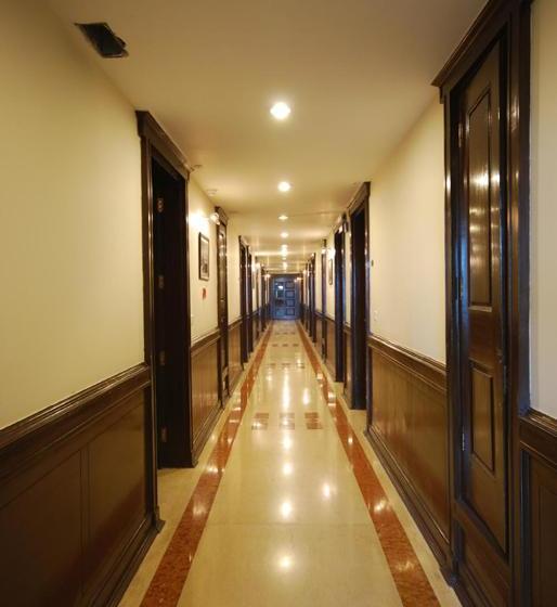 هتل Madhuban Highlands